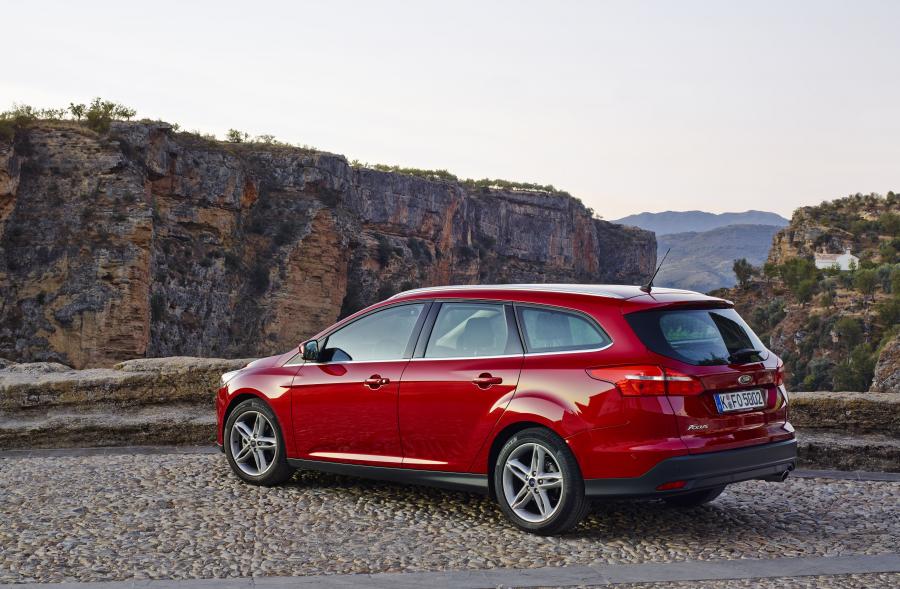  Ford Focus SW 2014 года  (фото 12 из 18)